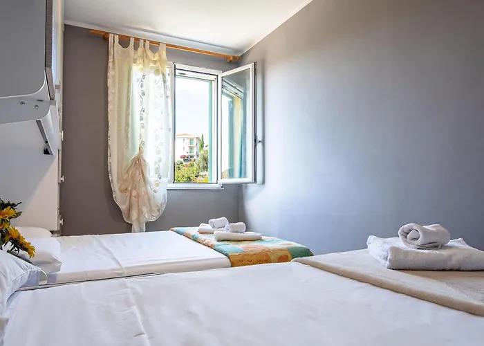 Garage - 250metri Dalle Spiagge - Patio Vista Mare Pietra Ligure