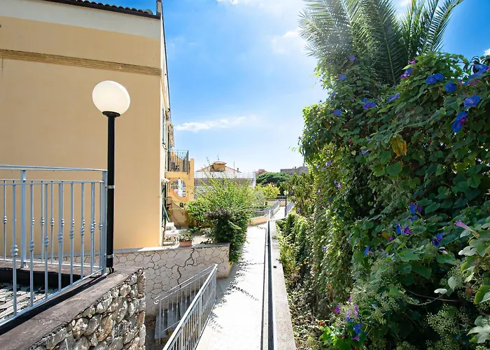 Garage - 250metri Dalle Spiagge - Patio Vista Mare Pietra Ligure